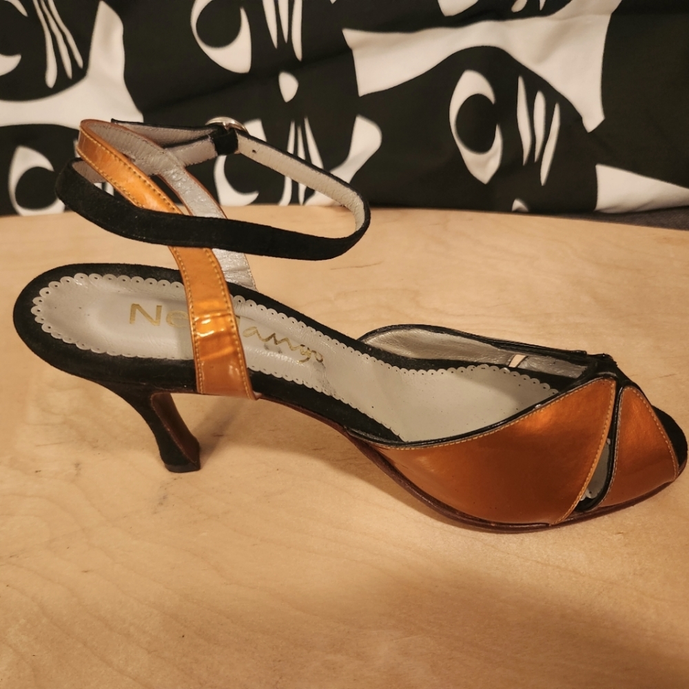 Neo Tango dance shoes
